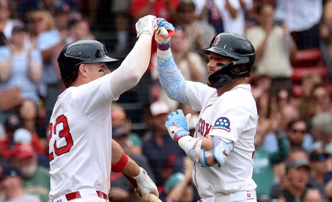 MLB｜費威球場奇觀！寫下MLB最短全壘打紀錄！