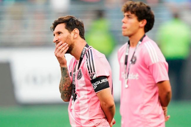 球星萊昂內爾·梅西（Lionel Messi）也創造多次機會，但臨門一腳卻始終與進球擦肩而過