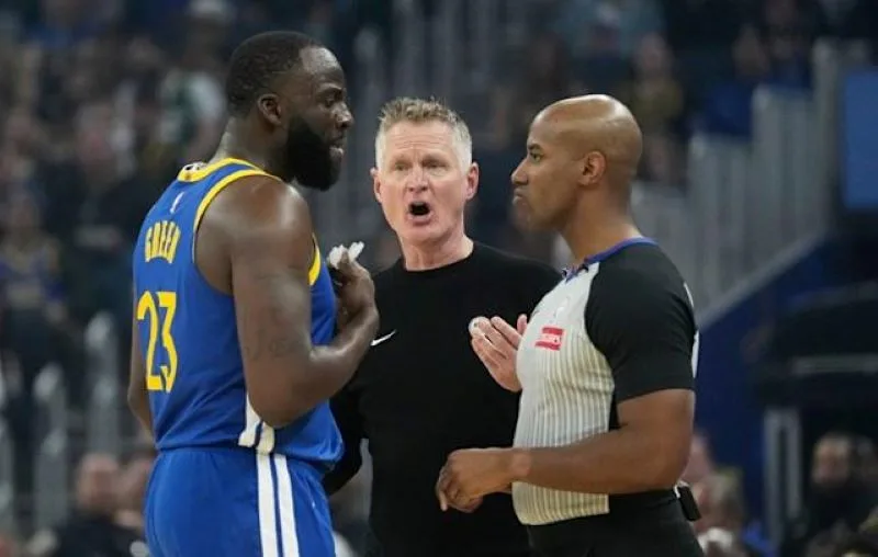Draymond Green&Steve Kerr(photo：NBA官網)/球爺嘴球