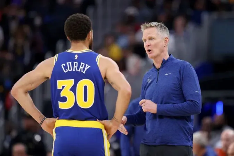 Stephen Curry&Steve Kerr(photo：NBA官網)/球爺嘴球