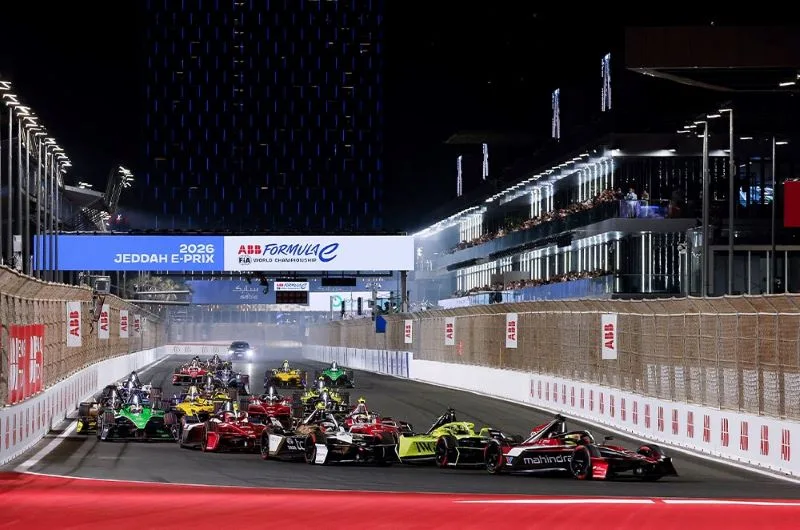 吉達濱海賽道舉辦電動方程式(photo:Formula E官網)/球爺嘴球