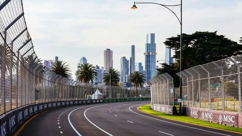阿爾伯特公園賽道彎角(photo:F1官網)/球爺嘴球