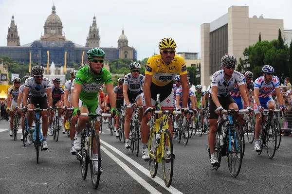 環法自行車賽歷史非常悠久(photo:letour.barcelona)/球爺嘴球