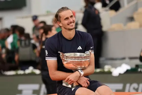 茲維列夫也自嘲說決賽打很差但冠軍是實至名歸(photo:rolandgarros)/球爺嘴球