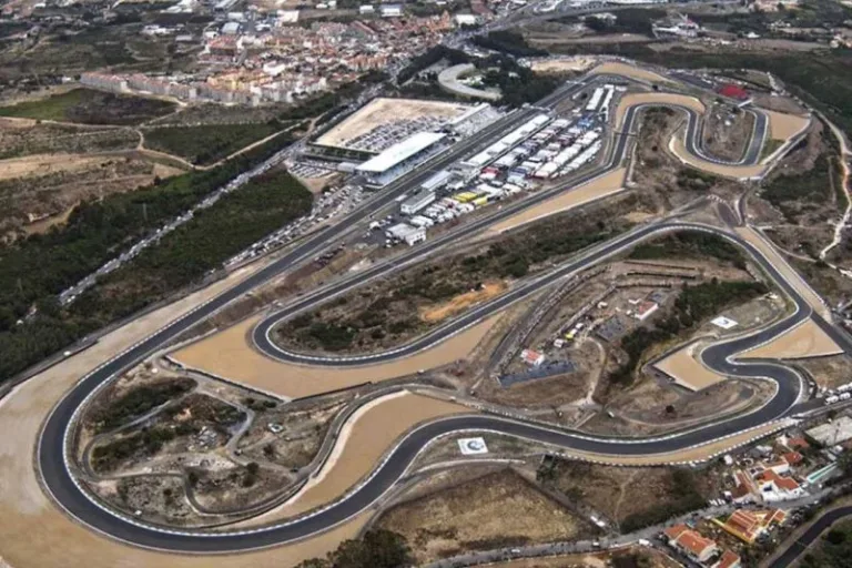 F1|埃斯托里爾賽道全解析:落腳大西洋畔的傳奇大教堂(photo:F1官網)/球爺嘴球