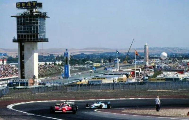 哈拉馬永久賽道舉辦F1賽事(photo:F1官網)/球爺嘴球